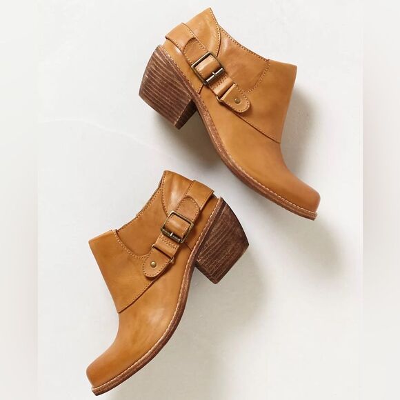 Latigo at Anthology TanLeather Ankle Booties sz 8.5 Boho Western
